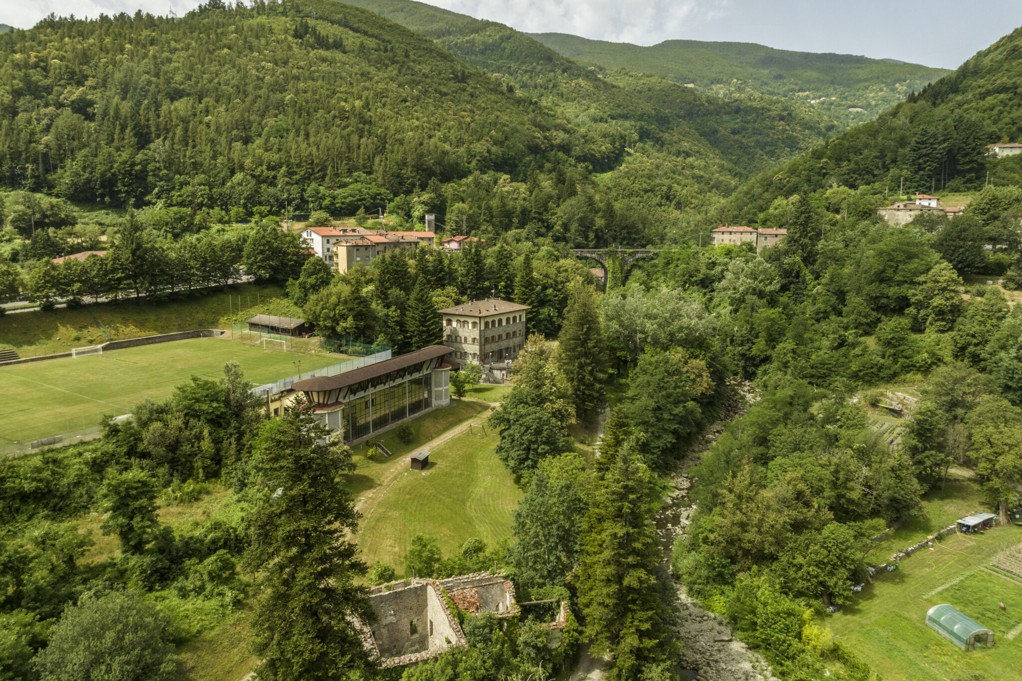 La Villa e l'Appennino esterno villa basilewsky 35